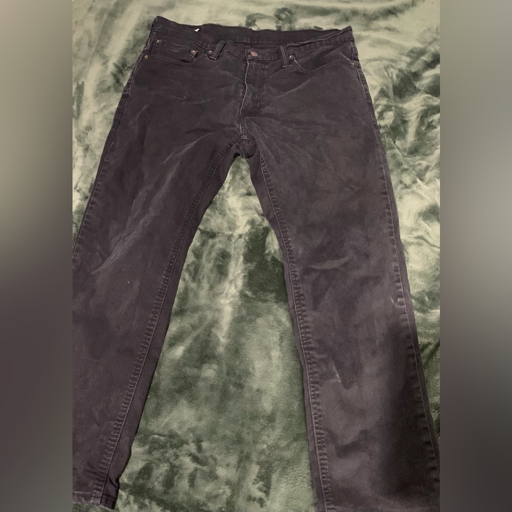 Black Levi’s Jeans